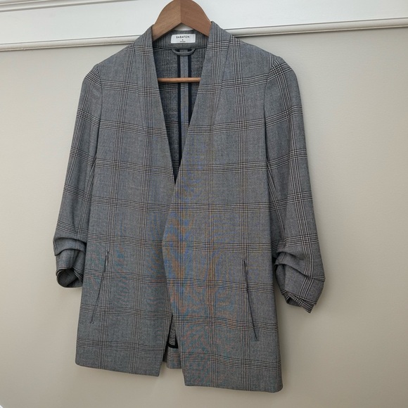 Babaton Power Hip Blazer - Picture 3 of 9